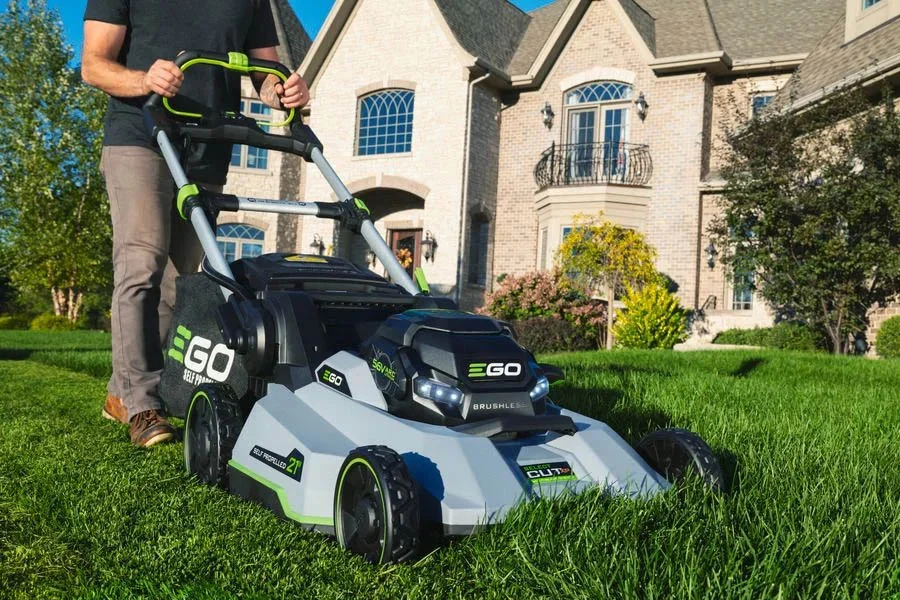 battery power lawn mowers